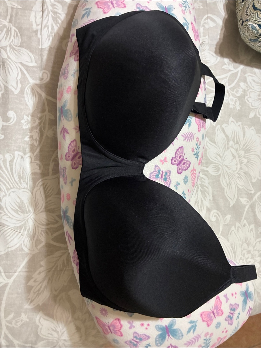 Smooth Full-Coverage Black T-Shirt Bra